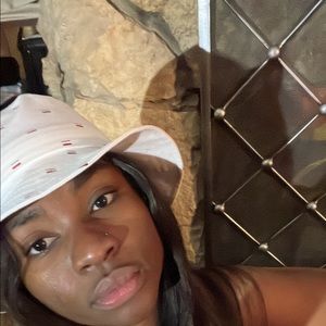 Meet your Posher, Ivanna